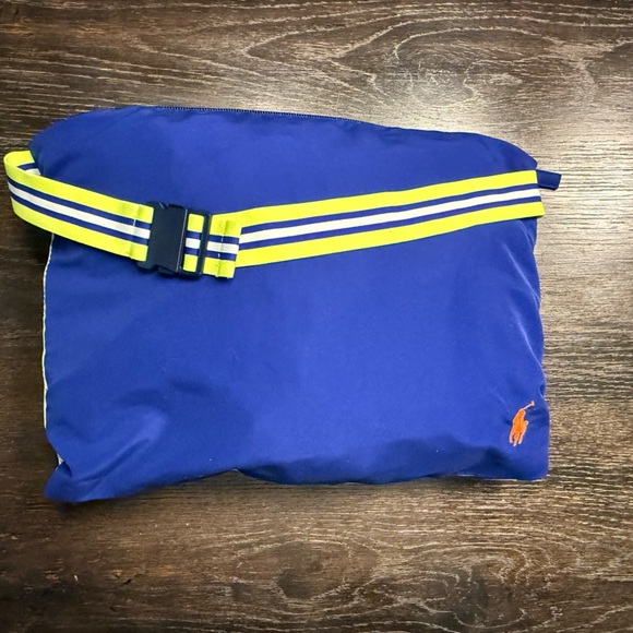 Polo Ralph Lauren Packable Windbreaker - Picture 2 of 2